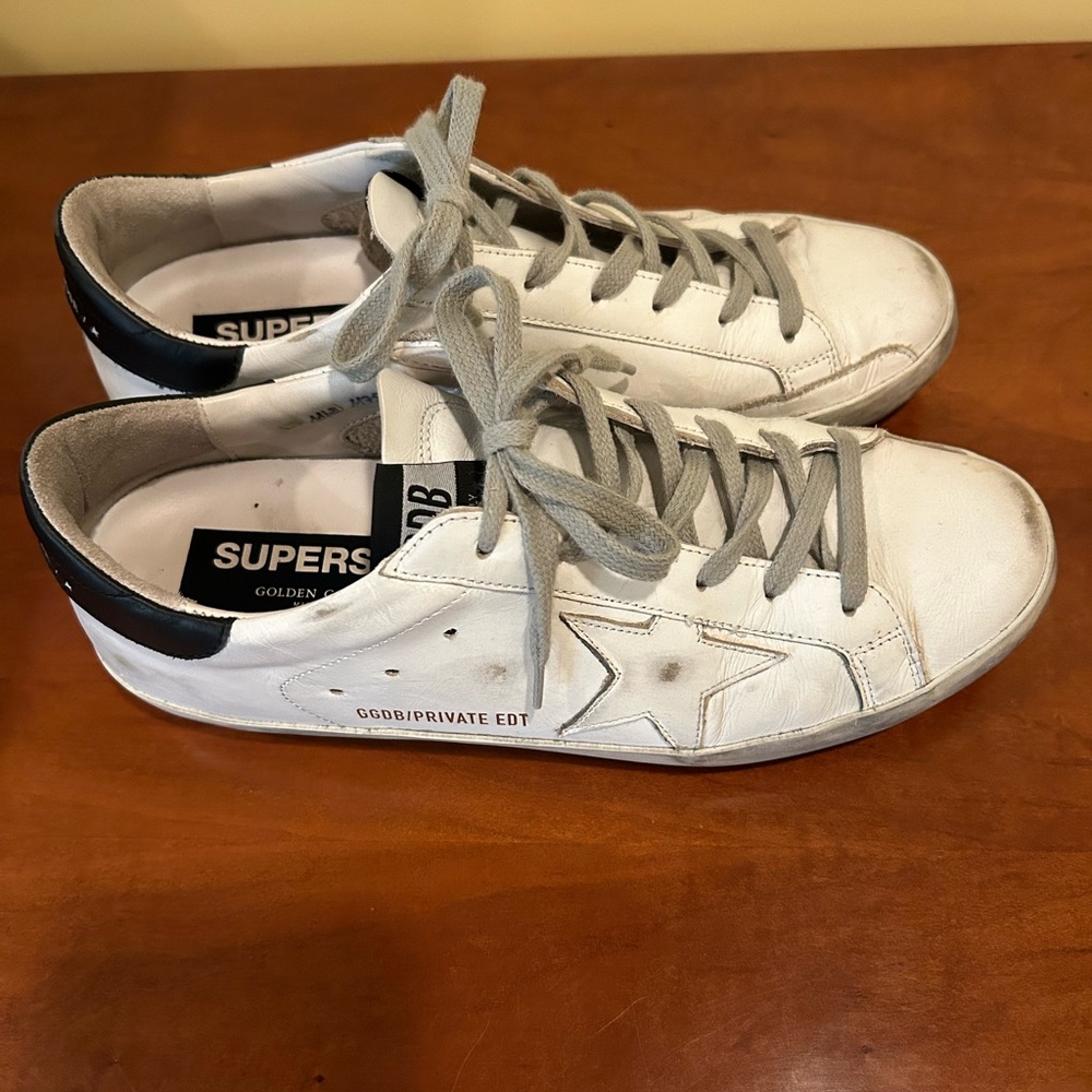 Golden Goose, lace-up, distressed by hand, worn in look. 40 EU